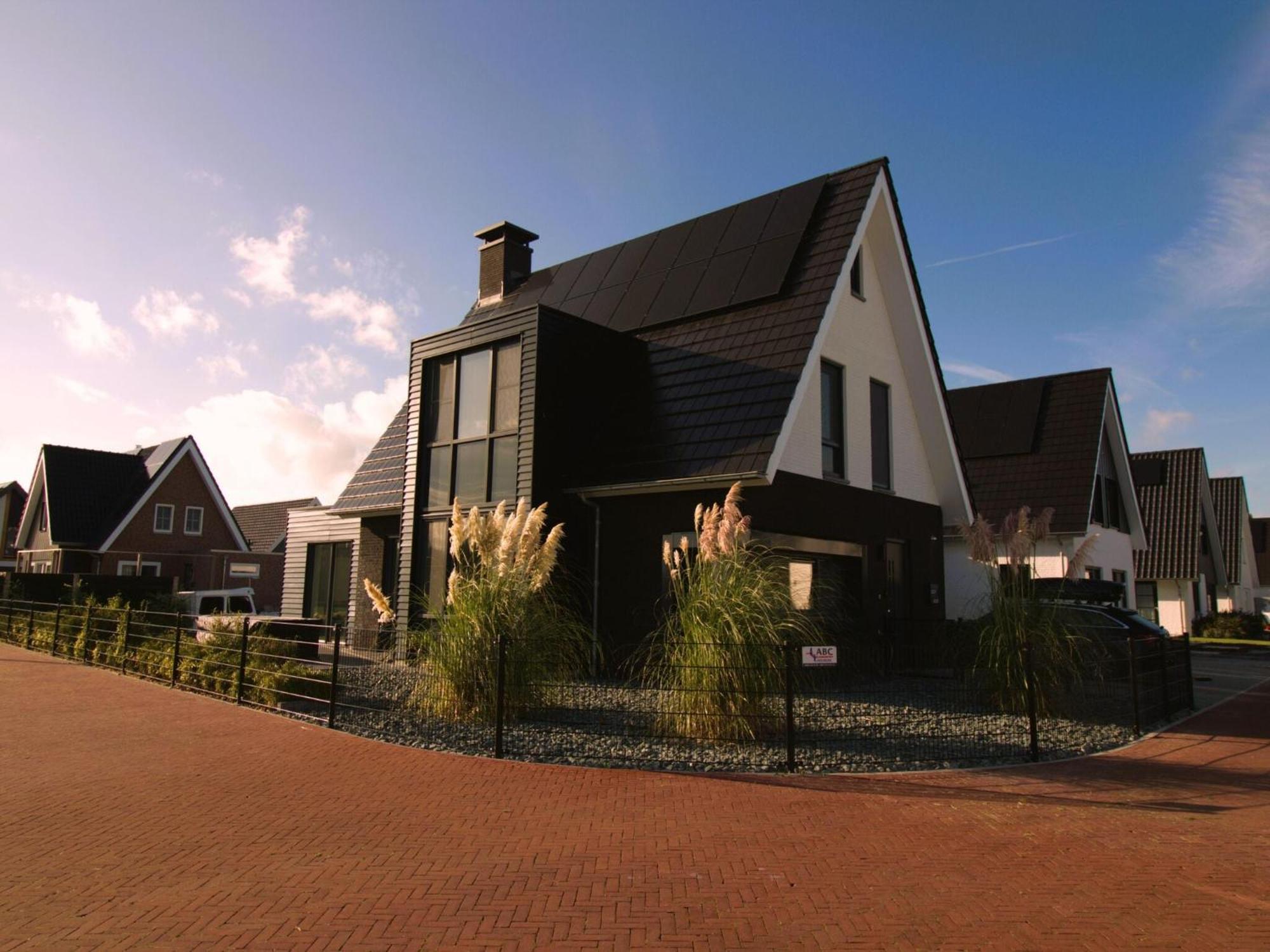 Peaceful Villa On The Water In Stavoren Exteriér fotografie